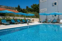 Villa Aqua - Adults Only - مسبح