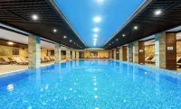 Grand Royale Apartment Complex & Spa - ที่มีสระว่ายน้ำ