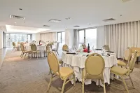 Golden Tulip Sao Joao Da Madeira Hotel - breakfast