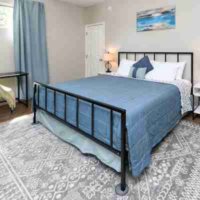 Beautiful Villa in Myrtle Beach within 4 min walk to the beach Rooms