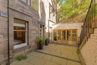 Destiny Scotland - Q-Residence - Condos