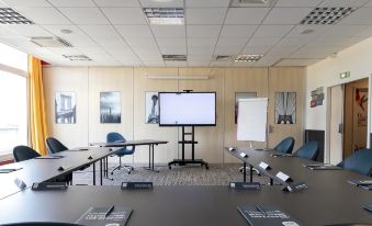 Mercure Chartres Est