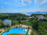 GoldOne Hotel & Suites Hotels near Munbu Park