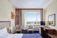 Hotel Izmailovo Delta - Mountain view