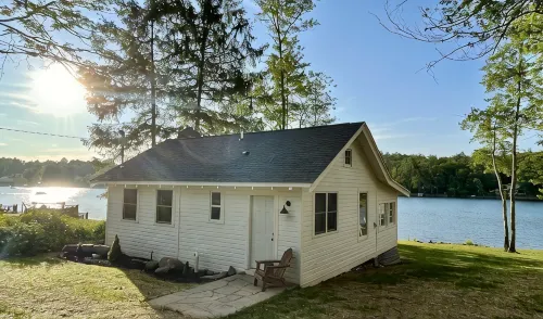 Crooked Lake Cabin - Homestays
