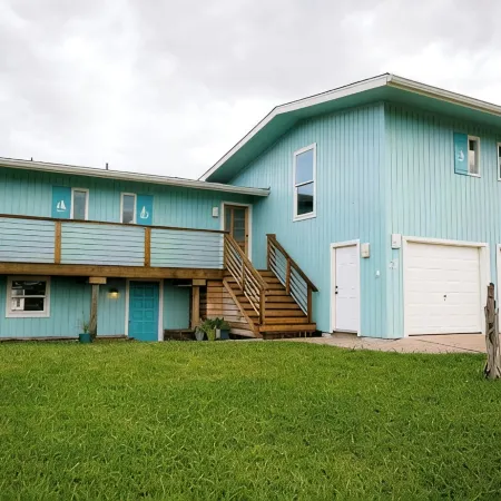 The Boat House:  Key Allegro, Water Front, On Canal!