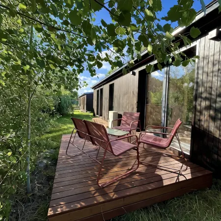 Lovely and modern house with private garden at lake Grimnitz