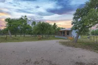Cates Cottage in the Hill Country 8 Mins to Fred! - Bintang 4