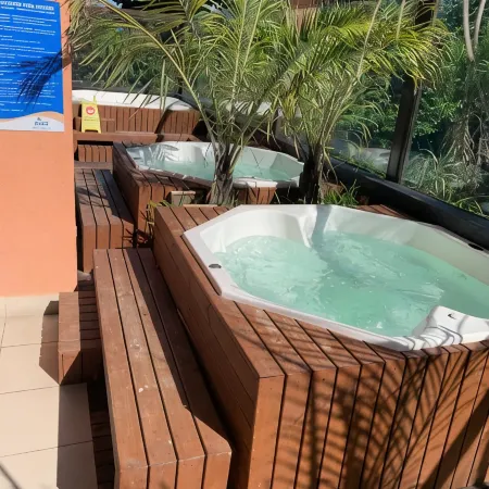 Jurerê Beach Village - Flat na Praia