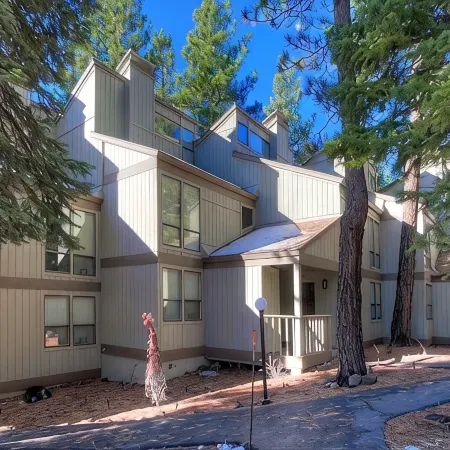 Cheyenne's Place 4 Bedroom Home by RedAwning