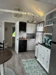 Charming 1-Bedroom House in Wells Minutes from the Beach! - 2성급