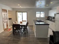 Eagles Nest @ Upper Kingsbury - Homestays