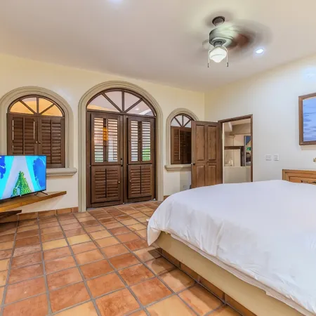 Peaceful and Spacious Villa Just Steps from the Beach!