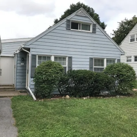 Comfort & Proximity to Downtown and Penn State (STR22-00040)