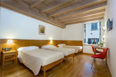 Hotel Tre Re Ξενοδοχεία στην πόλη Como City Center
