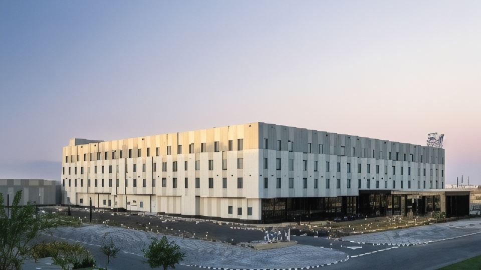 Maani Muscat Hotel & Suites
