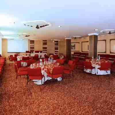 Vardaan Hotels - PatniTop Dining/Meeting Rooms