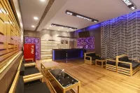 Aristocrat Hotel
