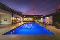 KC Hotel San Jose - Pools