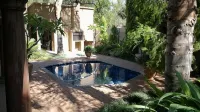 Giardino a 194 - piscina
