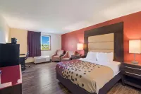 Econo Lodge Hurley - Ironwood - Pysäköinti