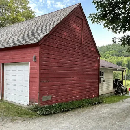 Village Home with 15 acre backyard on the river