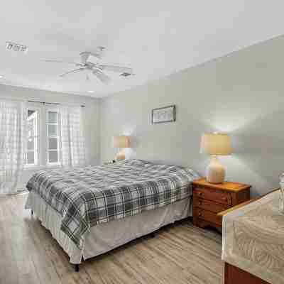 Beach Block Multilevel Townhouse Rooms