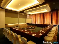 มิกี้ ฮอลลิเดย์รีสอร์ทแอนด์โฮเทล โรงแรมในเบราสตากี