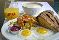 Hôtel le Concorde Québec - breakfast