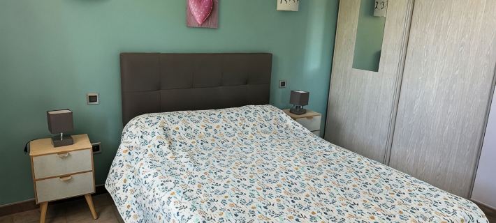 Uzès: "L'Olivier" Apartment in a Country House, 10 Minutes on Foot from downtown—July Discount Hotels in Uzes