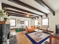 4 Bed/4 Bath Historic Downtown Parkville Home - 3 estrellas
