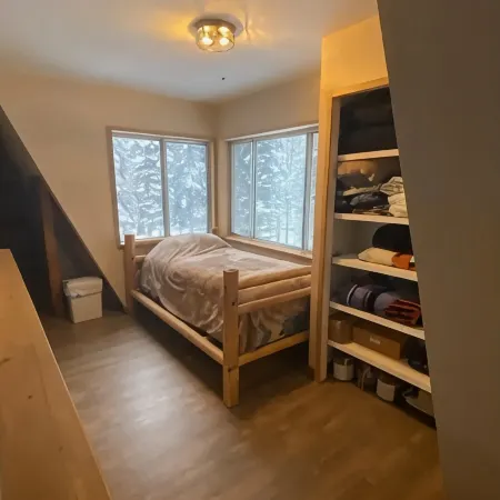 Cozy Cabin