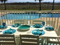 Beachfront, Poolside for Two Pools, 3-Bdrms/3-Baths, Sleeps 8. Perfect Getaway! - 4 ดาว