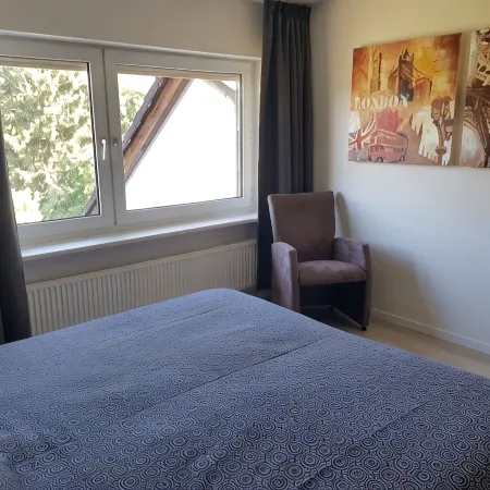 Große,und Luxe Renovierte Wohnung mit Sauna/garten, Garage und Kinderspielplatz