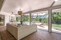 Serene Pool & Spa Home Near Sanibel Island, Beaches and Downtown Fort Myers.