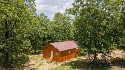 Escape to cozy 2-bedroom cabin near Ouachita Forest 4 min drive away - Chalets