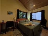 The Sun House 2 a charming 2-bedroom villa in tranquil Monteverde - Villas