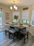 Donna’s Charm: 3 bedroom/king suite/pools/golf - balcony