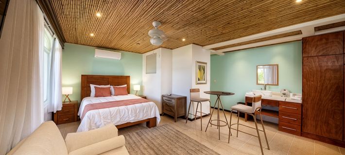 Villa Potrero Luxury Private Beachfront Home with Housekeeper, Concierge Hotels in Potrero