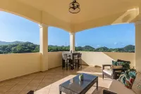 Minutes from beaches  private pool Solar panels Ocean & Mountain Views