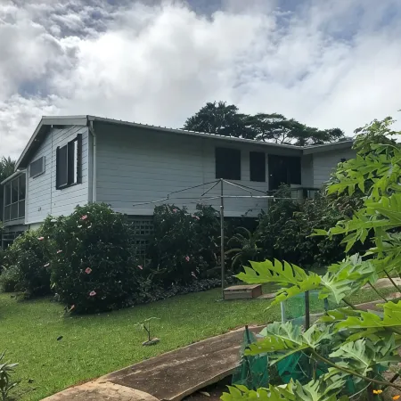 Vast family home, tranquil hillside location with Pacific views