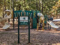 Little Getaway Paradise on the Golf Course w/Resort Amenities! - 3-Star