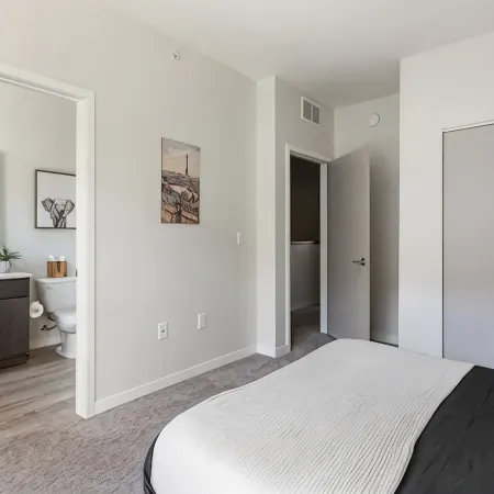 City Center Cove ~ Close to MOA & MSP Airport