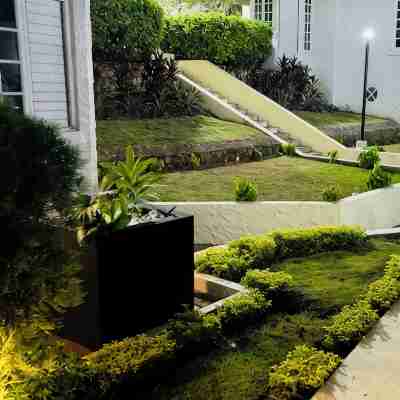 Falcon Oceanviews 4br Penthouse/Free Airport Transport/Security/Gated Hotel Exterior