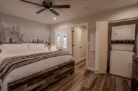 Relaxing retreat in Duck Creek, lots of exciting adventures inside and out - Chalets
