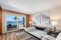 Super Clean~Ocean Front! Watch Whales & Dolphins While Having Your Coffee - 4-Star