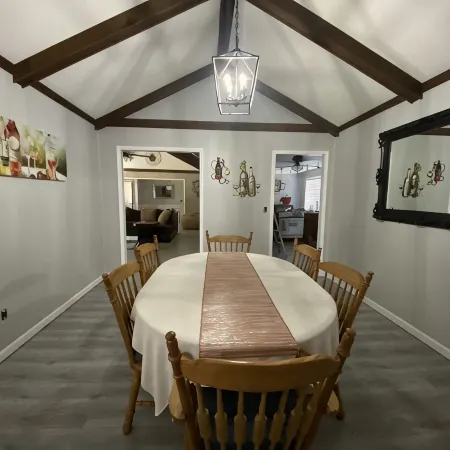 Noccalula Mountain Retreat-The ByrdHouse