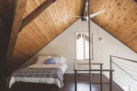 Charming House Inside the Gate of Sequoia National Park - 4-Star