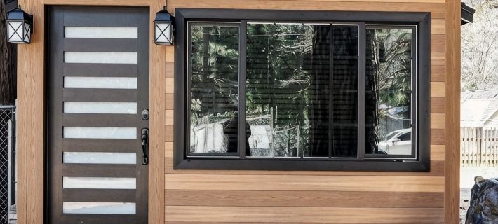 Cozy modern little cabin in Crestline Hoteles en Crestline
