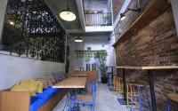 Pawon Cokelat Guest House Yogyakarta - Pensions